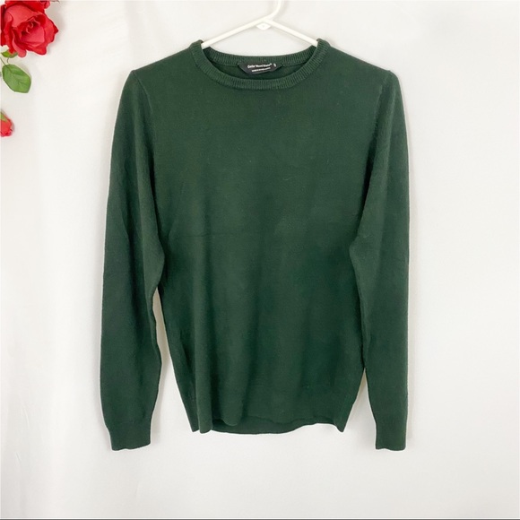 💋3/$20💋 Cedar Wood State Dark Green Knit Sweater - Picture 1 of 4